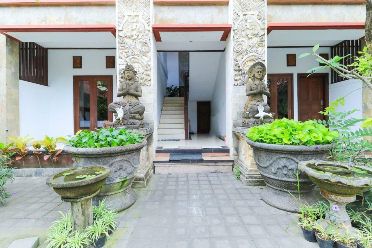 Puri Jayaraja Guest House Кута Экстерьер фото